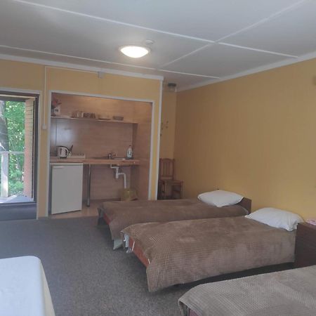Auberge de jeunesse White House Puhkemaja à Uulu Extérieur photo