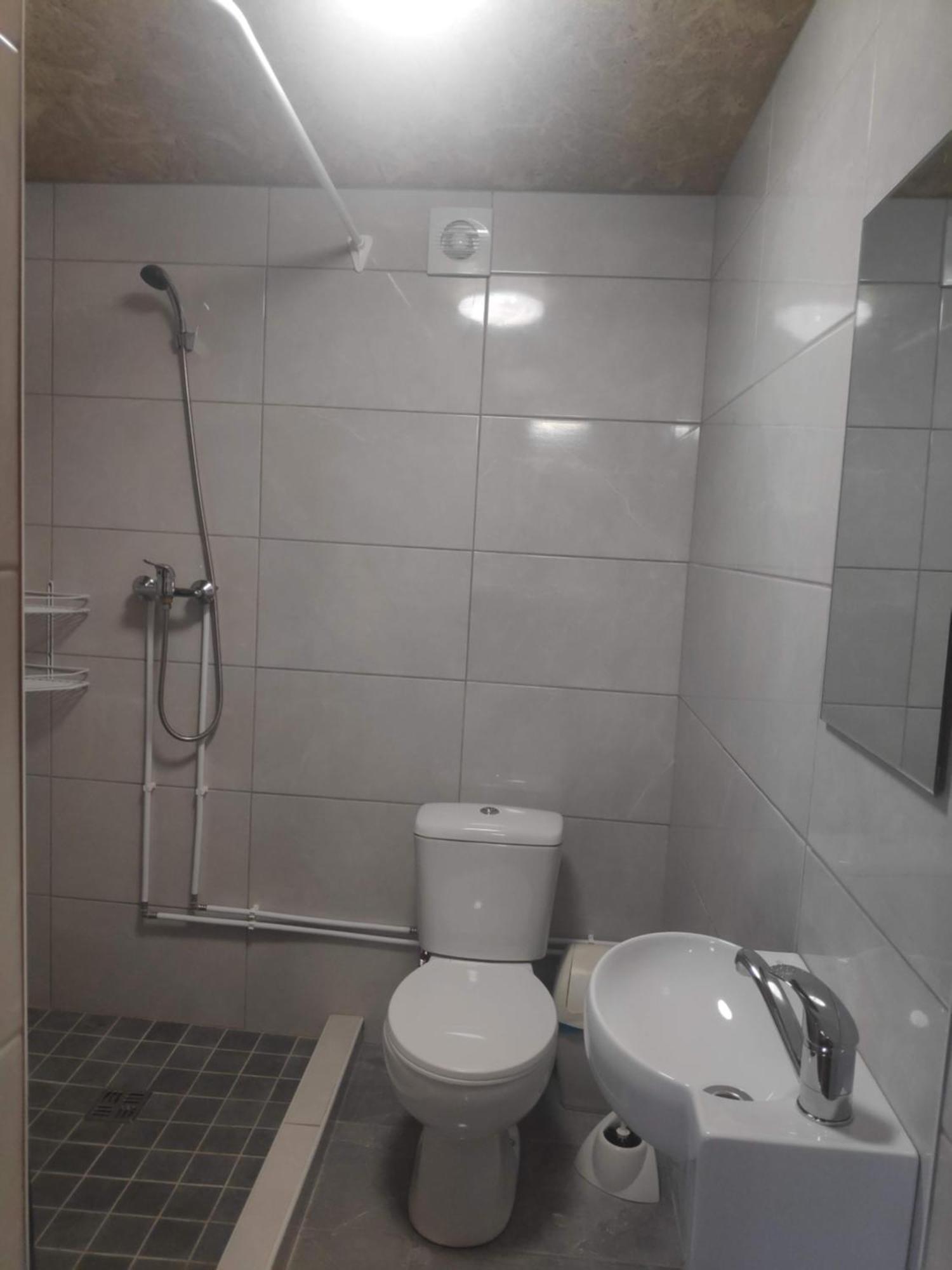 Auberge de jeunesse White House Puhkemaja à Uulu Extérieur photo