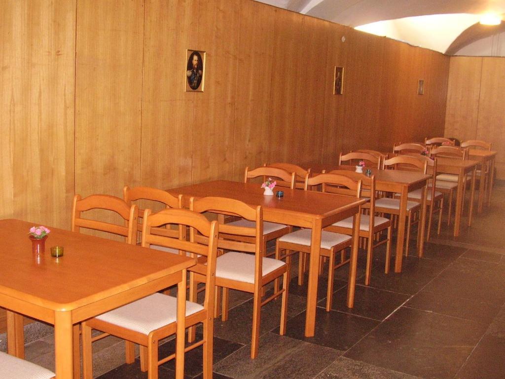 Auberge de jeunesse White House Puhkemaja à Uulu Extérieur photo