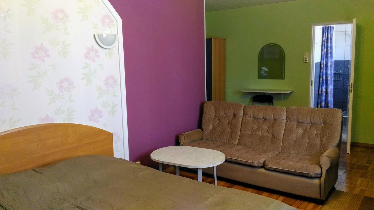 Auberge de jeunesse White House Puhkemaja à Uulu Extérieur photo