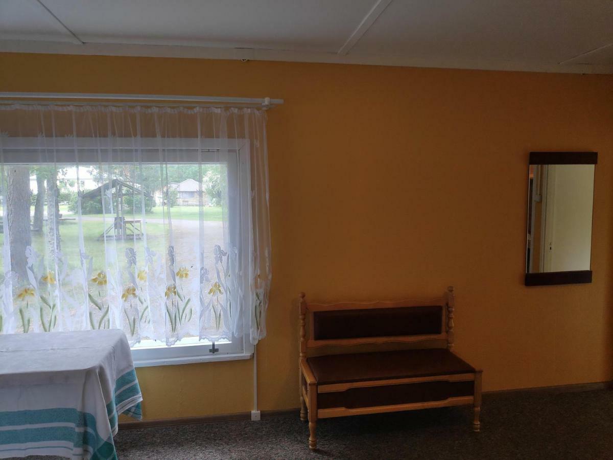 Auberge de jeunesse White House Puhkemaja à Uulu Extérieur photo